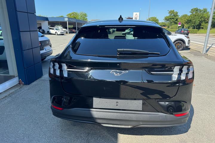Sort Ford Mustang Mach-E fra 2022