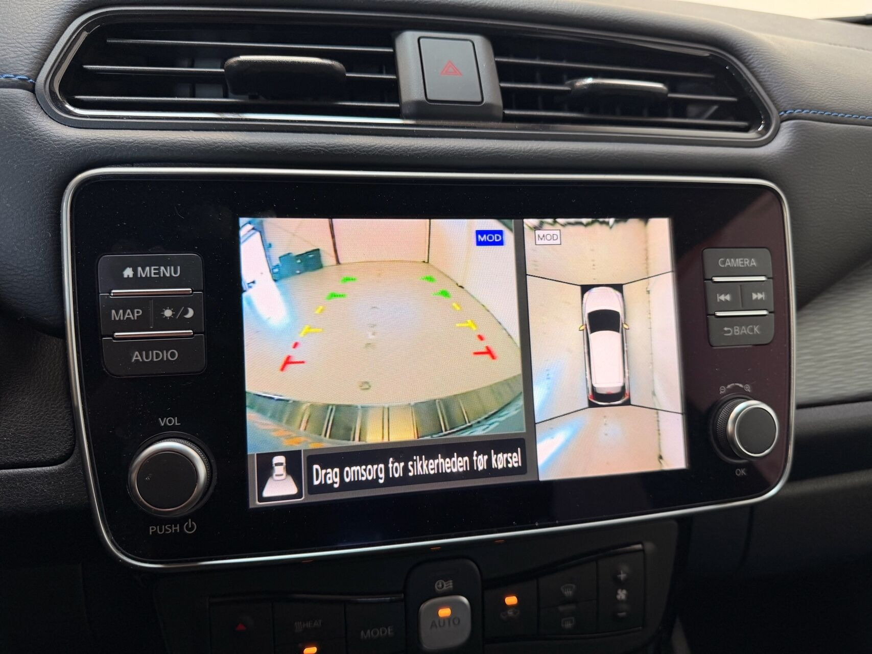 Sølv Nissan Leaf fra 2020