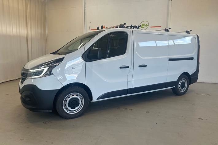 Hvid Renault Trafic fra 2021