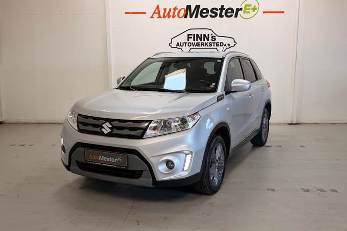 Sølv Suzuki Vitara fra 2015