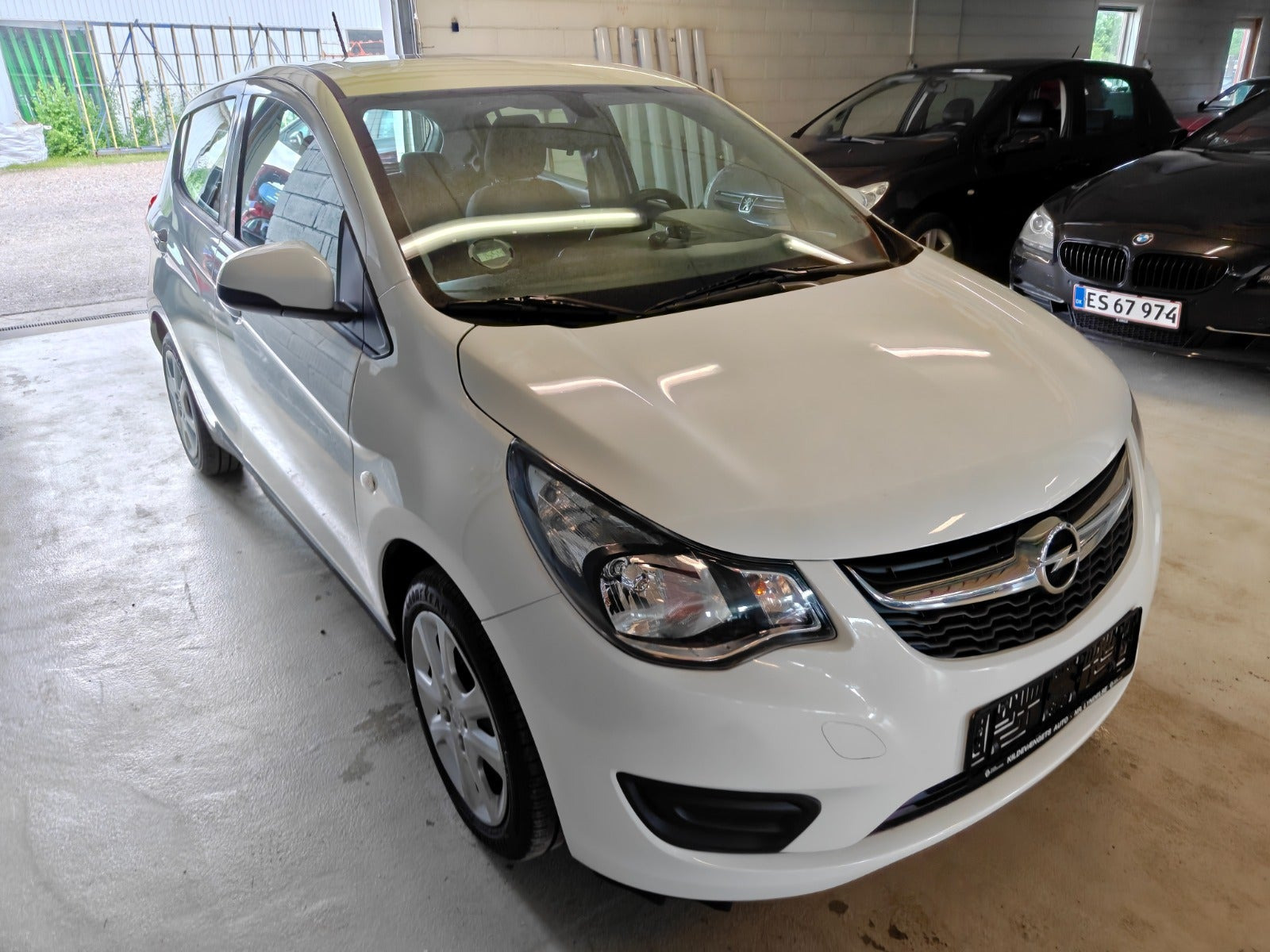 Gul Opel Karl fra 2016