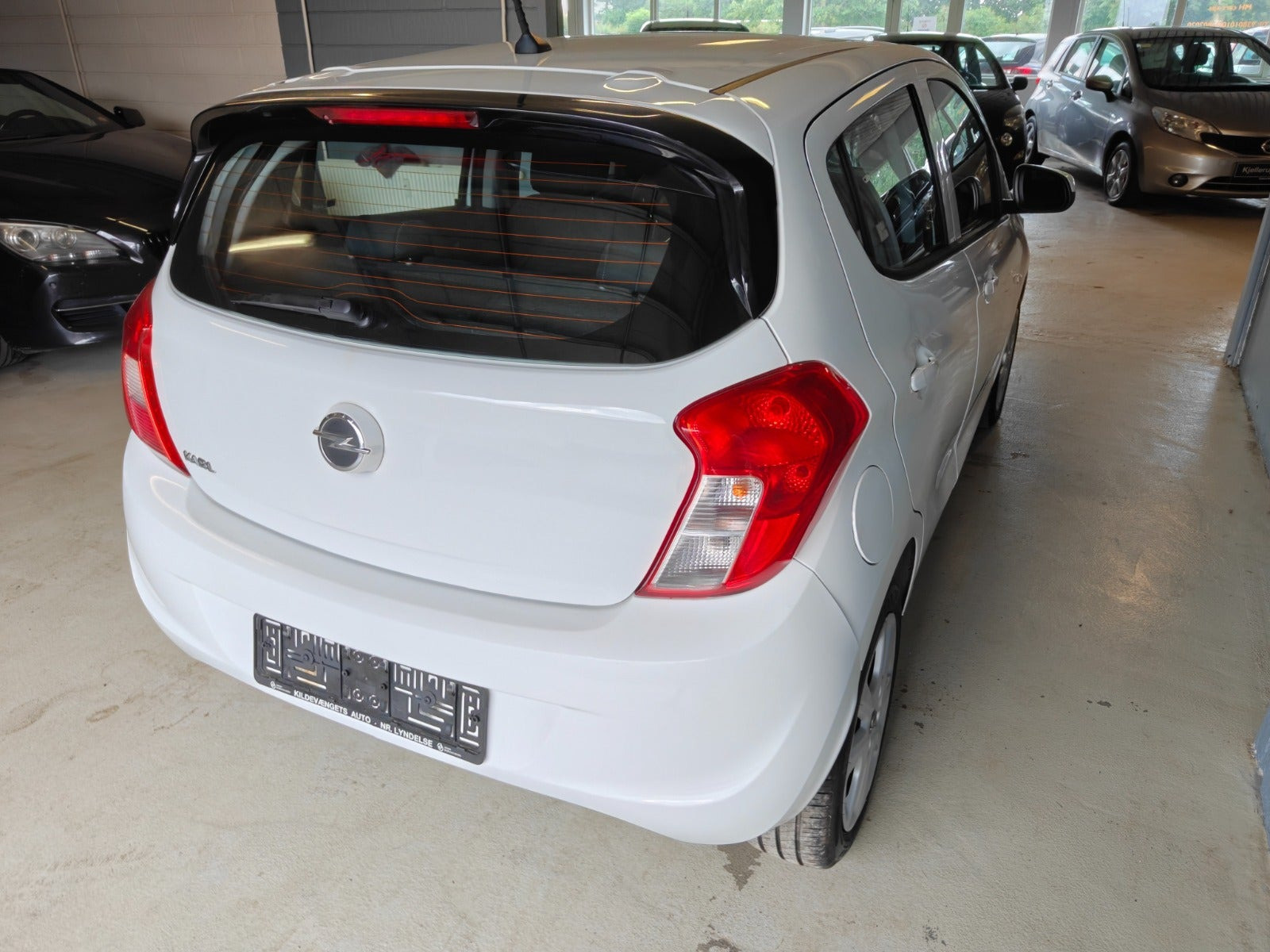Gul Opel Karl fra 2016
