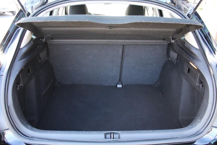 Sort Citroën C4 fra 2017