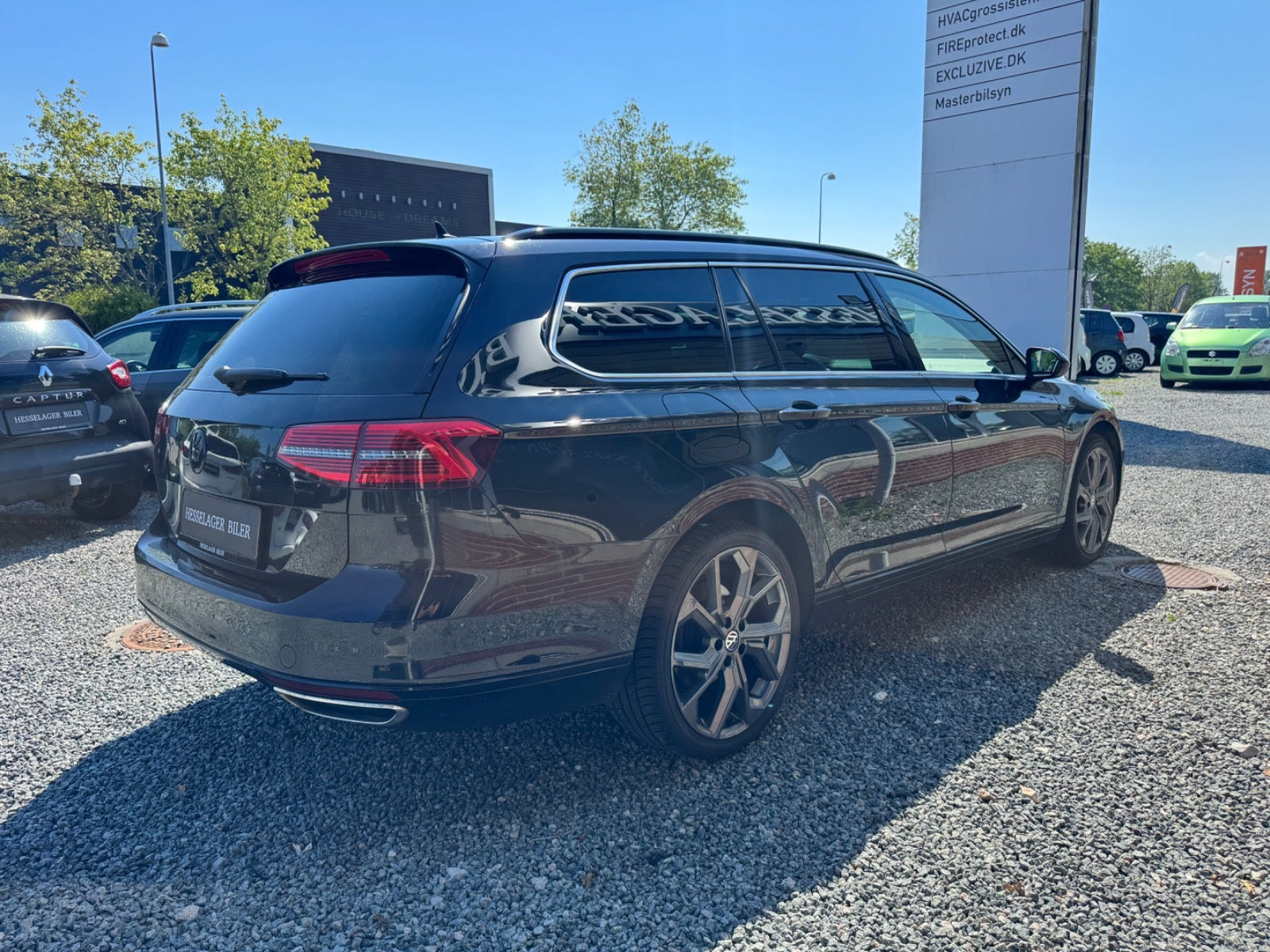 Sort VW Passat fra 2017