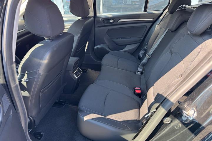 Sort Renault Megane IV fra 2021