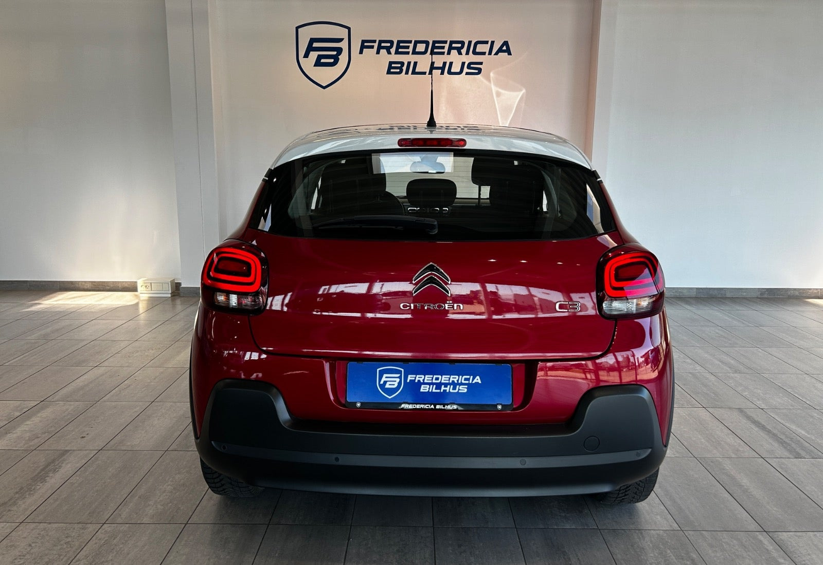 Rød Citroën C3 fra 2018