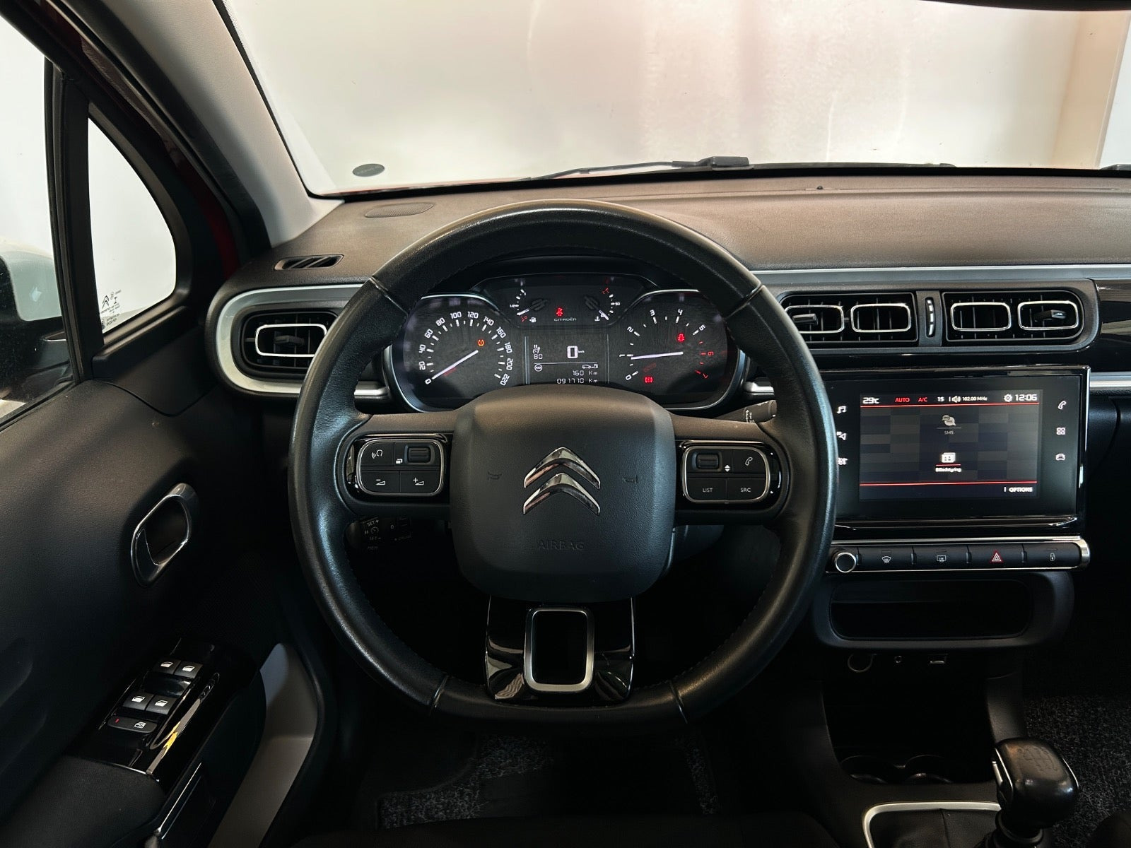 Rød Citroën C3 fra 2018