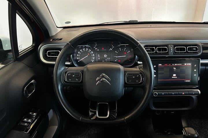 Rød Citroën C3 fra 2018