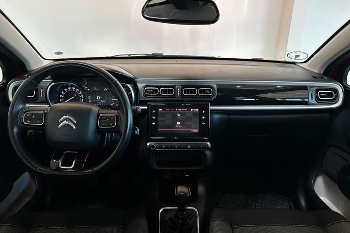 Rød Citroën C3 fra 2018
