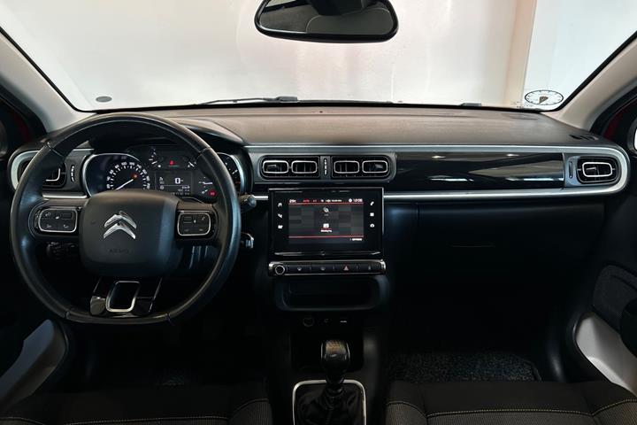 Rød Citroën C3 fra 2018