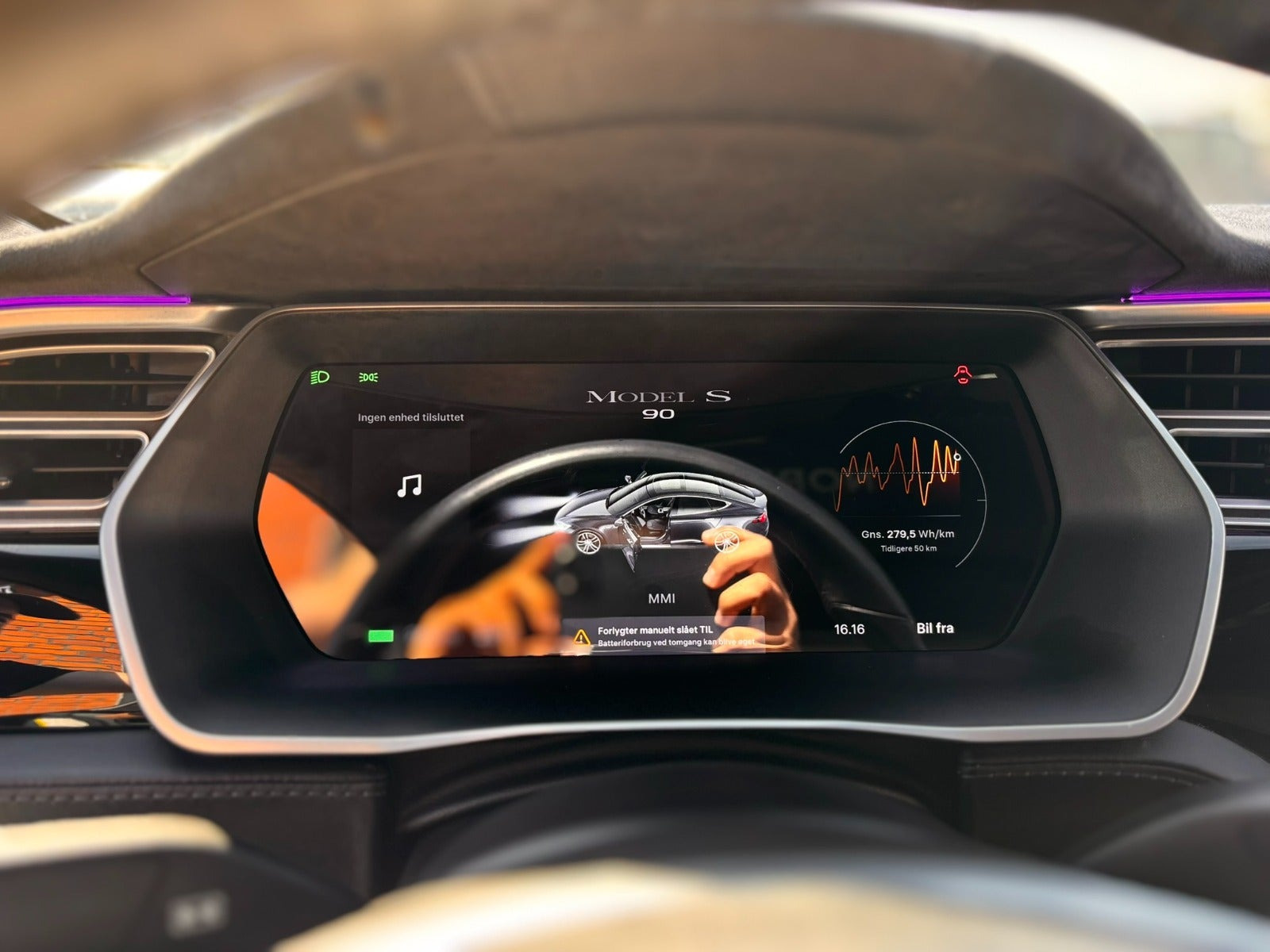 Grå Tesla Model S fra 2015