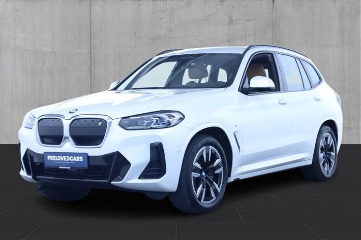 Hvid BMW iX3 fra 2023
