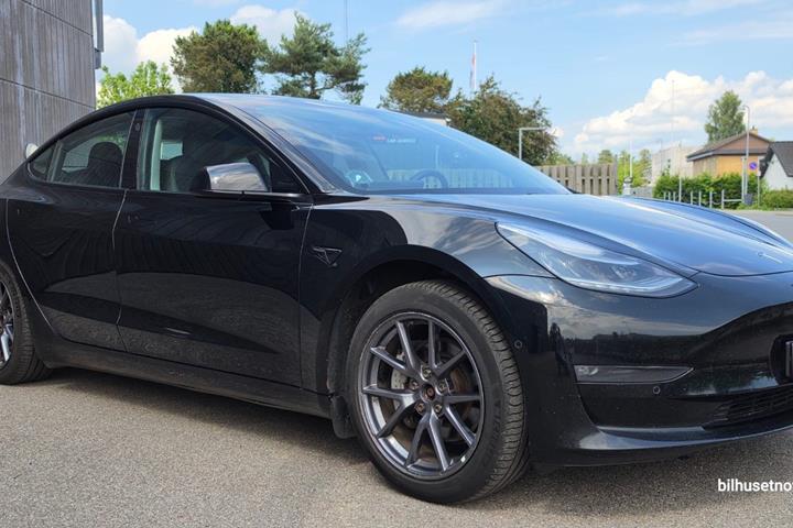 undefined Tesla Model 3 fra 2021
