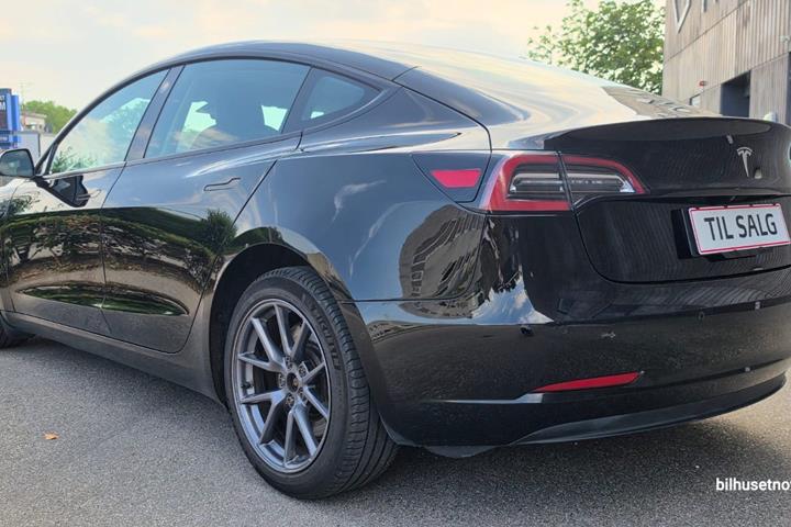 undefined Tesla Model 3 fra 2021