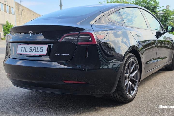 undefined Tesla Model 3 fra 2021