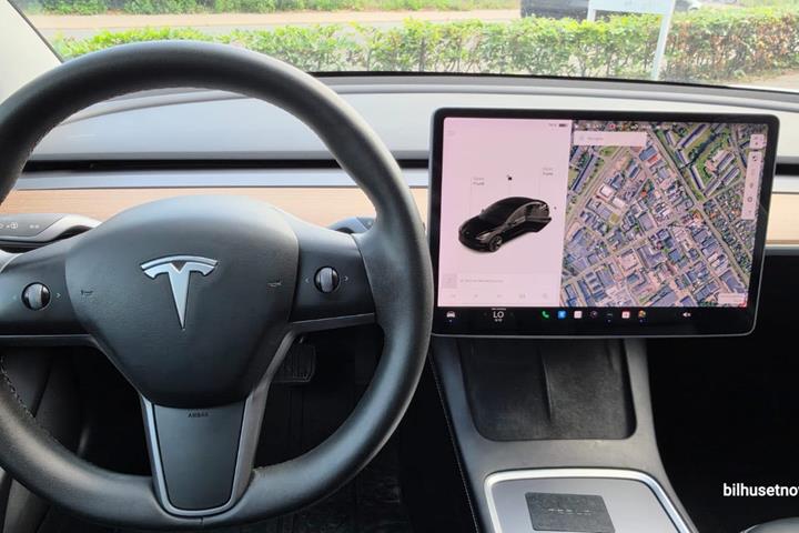 undefined Tesla Model 3 fra 2021