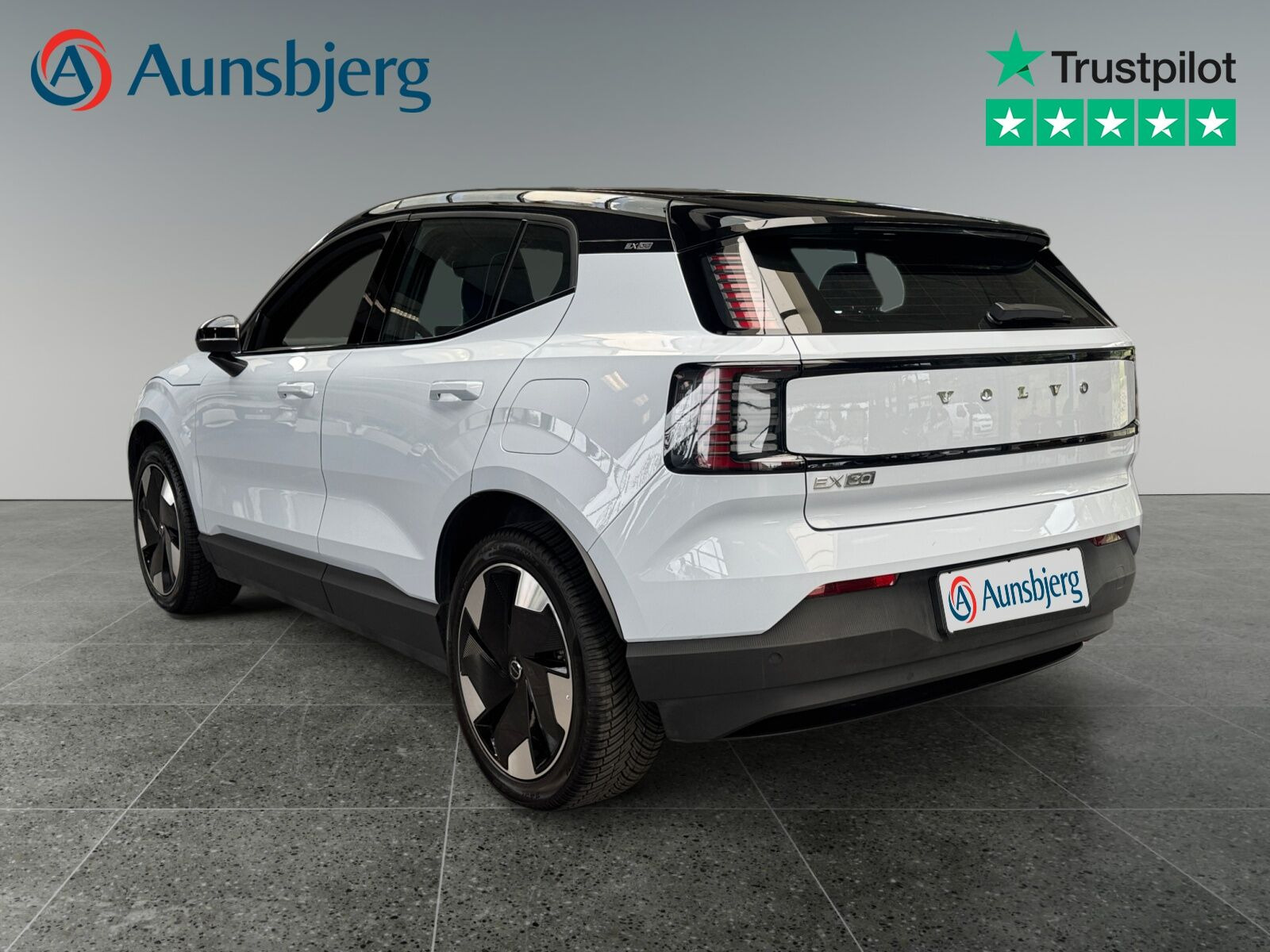 Blå Volvo EX30 fra 2025