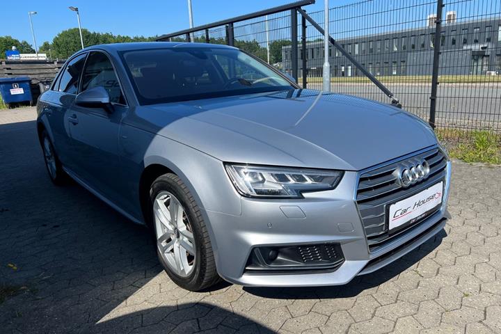 Sølv Audi A4 fra 2018