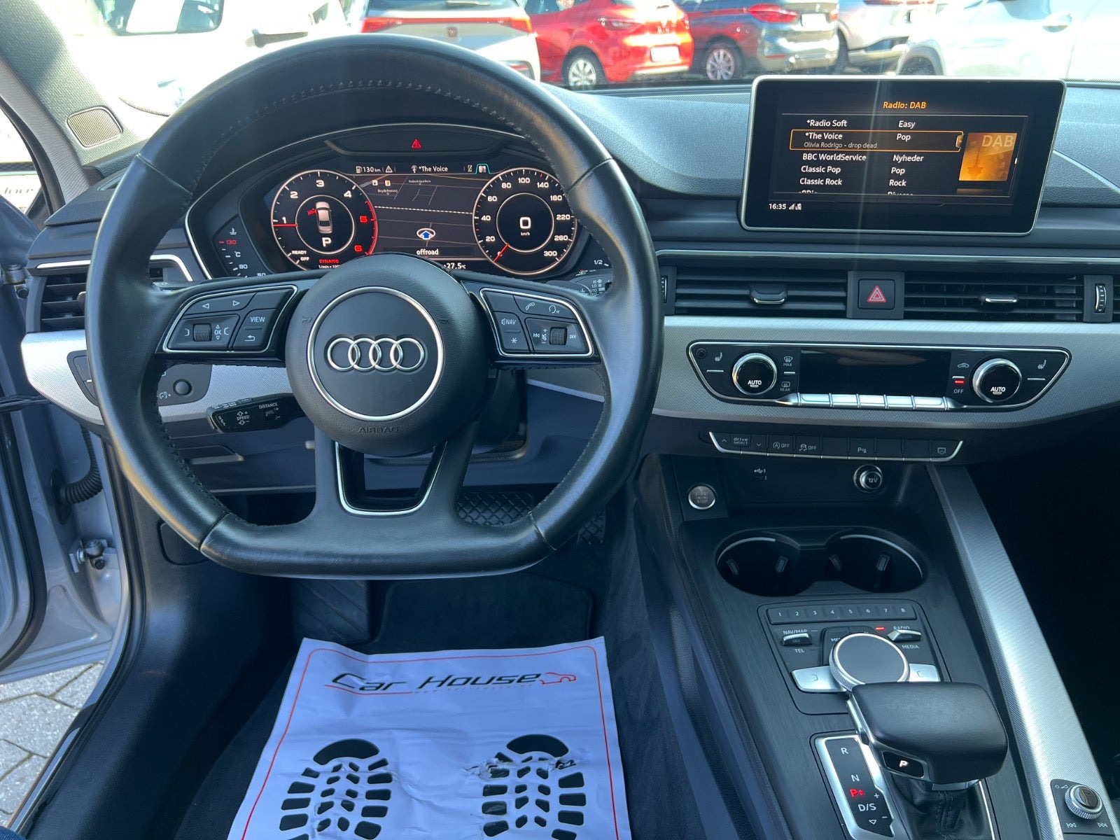 Sølv Audi A4 fra 2018