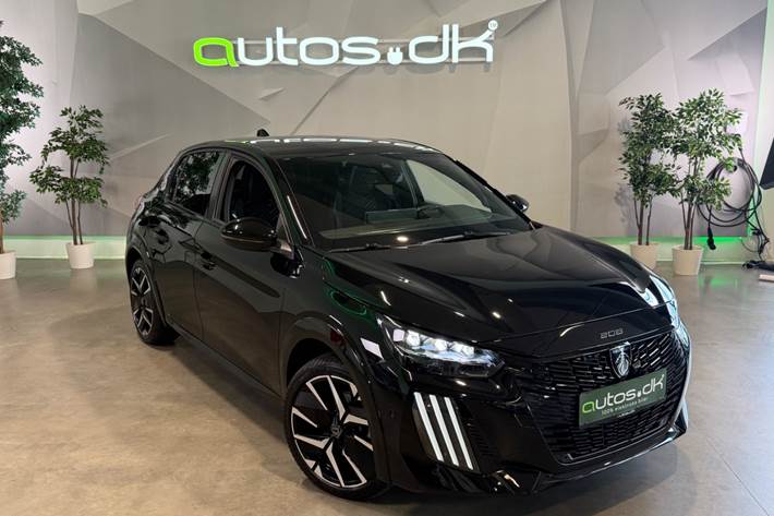 Hvid Peugeot e-208 fra 2024