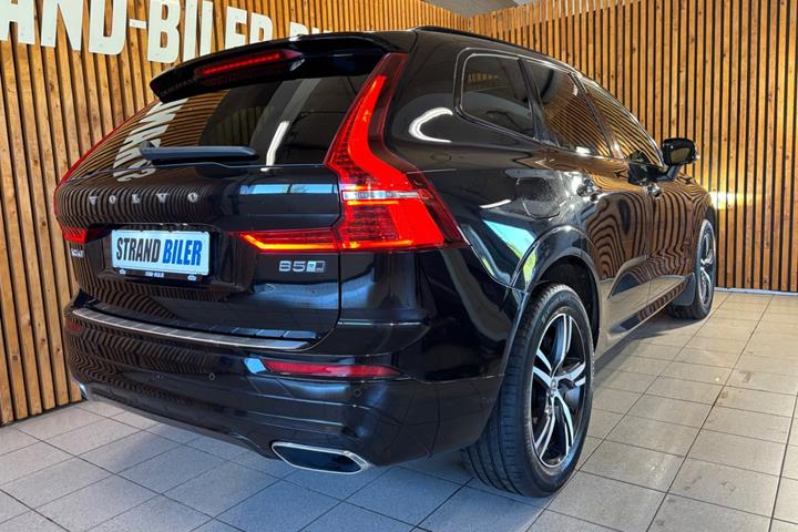 Sort Volvo XC60 fra 2020