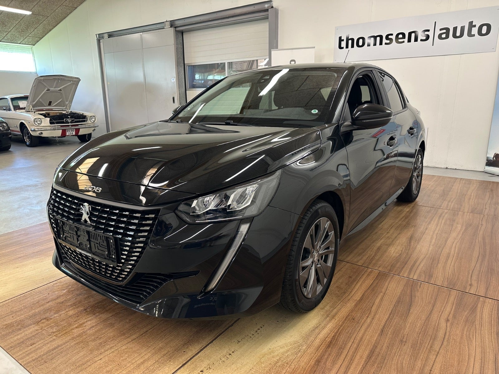 Sort Peugeot 208 fra 2021