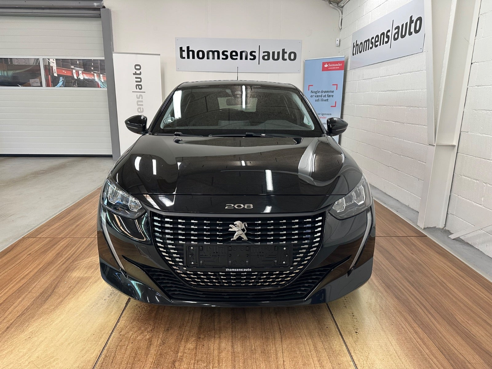 Sort Peugeot 208 fra 2021
