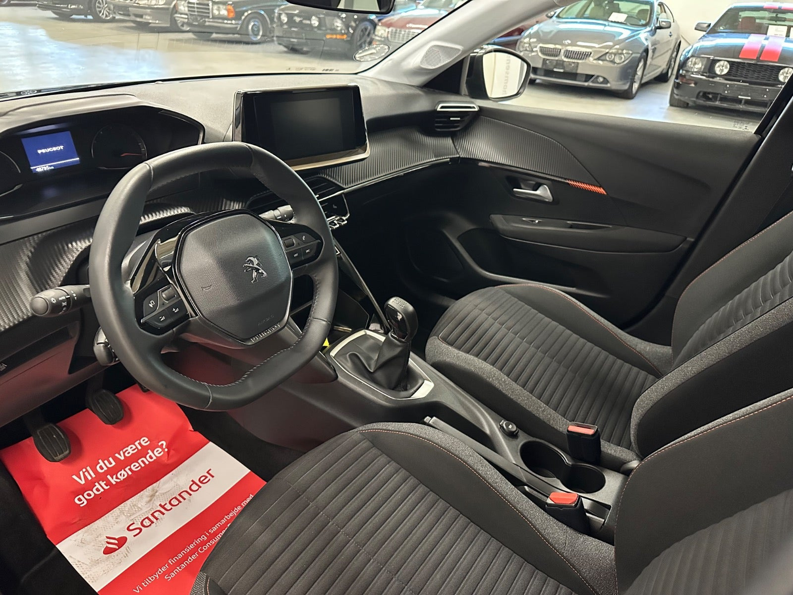 Sort Peugeot 208 fra 2021
