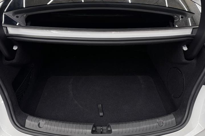Hvid BYD Seal fra 2024