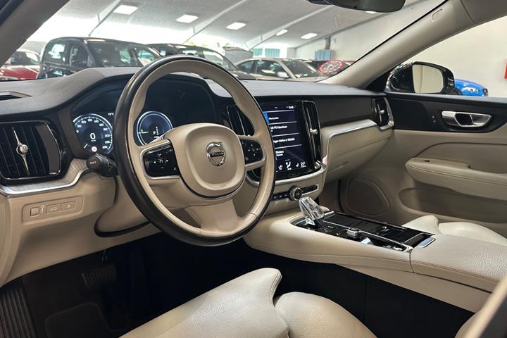 Sort Volvo V60 fra 2022