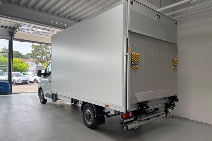 Grøn Renault Master V T35 fra 2026