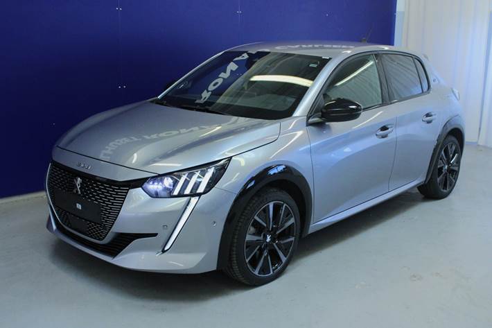 Sølv Peugeot e-208 fra 2023