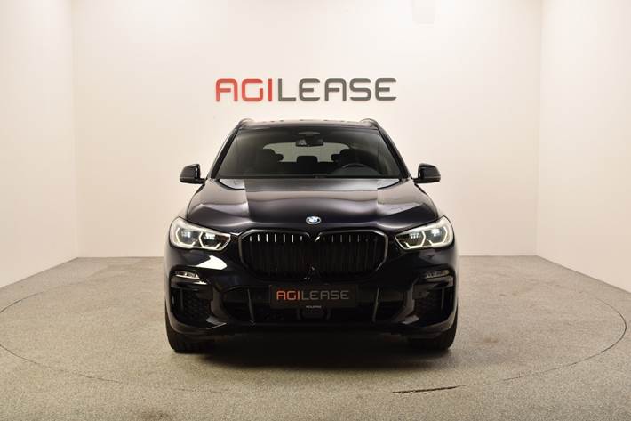 Sort BMW X5 fra 2020