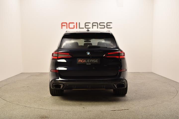 Sort BMW X5 fra 2020
