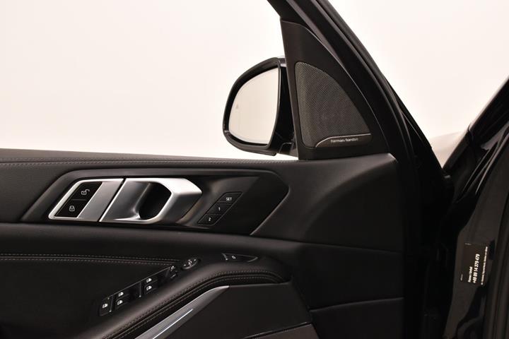 Sort BMW X5 fra 2020