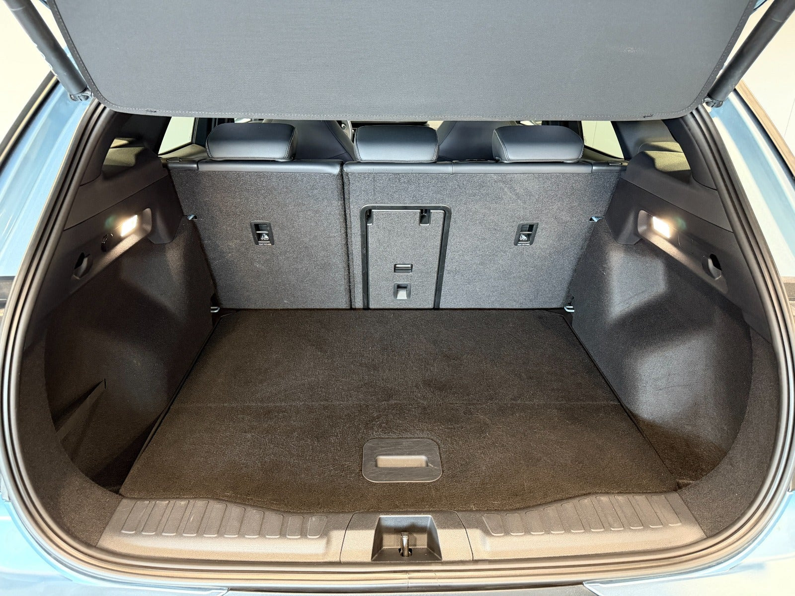 Blå Ford Explorer fra 2025