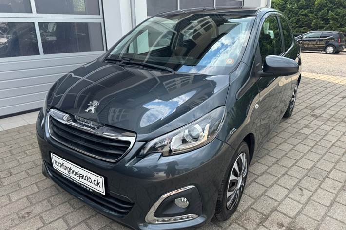 Grå Peugeot 108 fra 2016