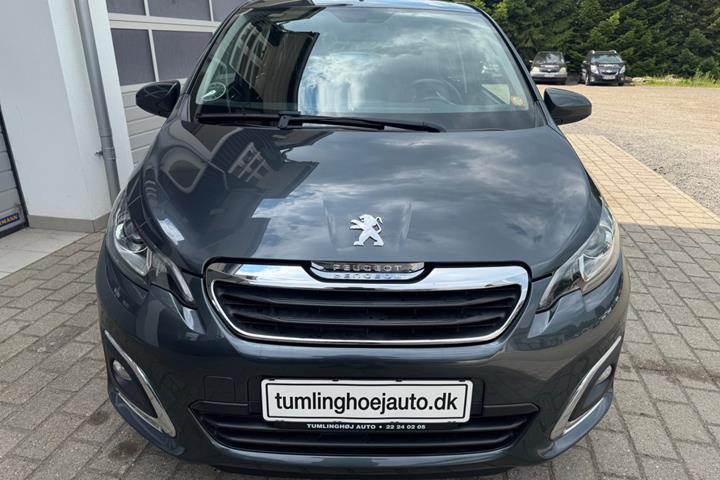 Grå Peugeot 108 fra 2016