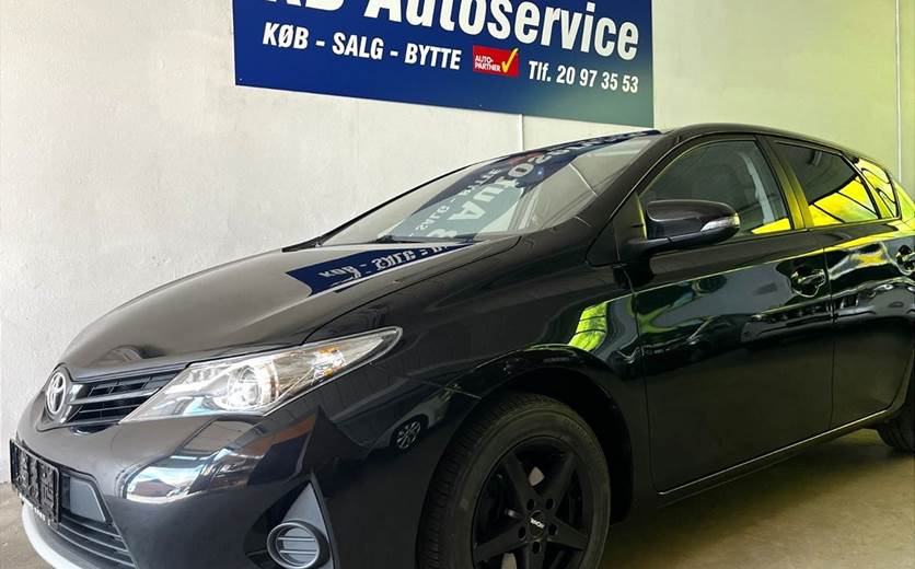 Toyota Auris 1,6 T2