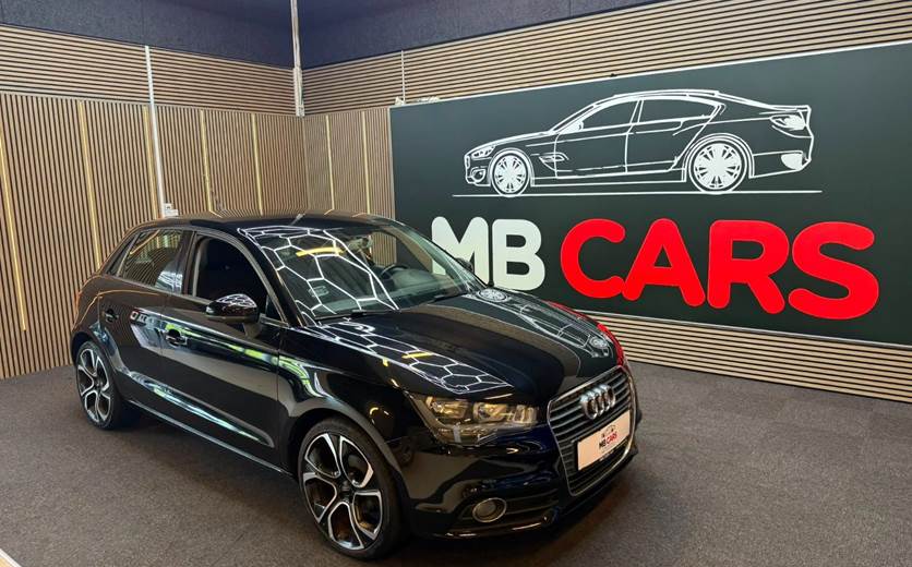 Audi A1 1,6 TDi 90 Attraction Sportback