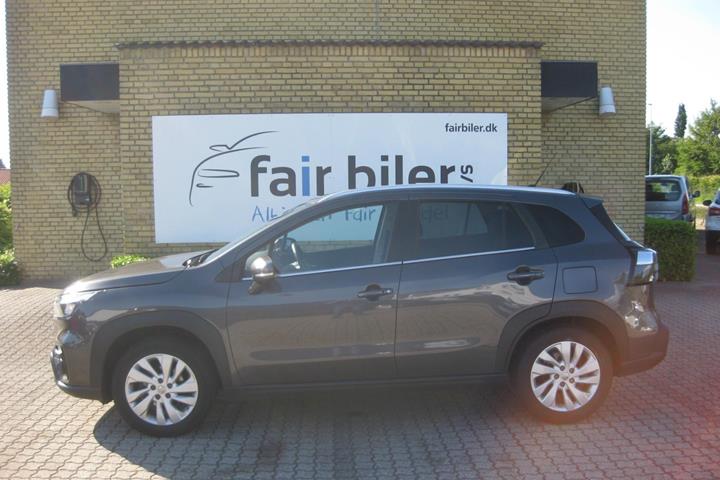 Grå Suzuki S-Cross fra 2024