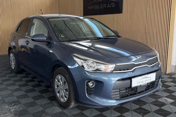 Grå Kia Rio fra 2019