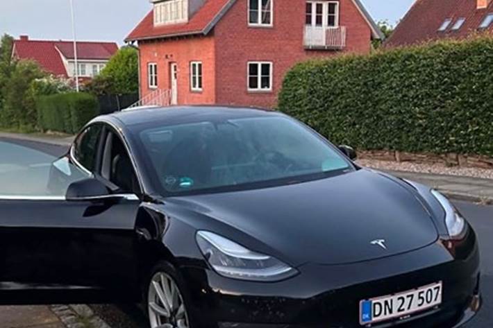 undefined Tesla Model 3 fra 2019