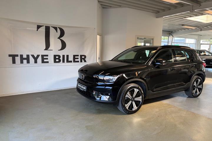 Sort Volvo XC40 fra 2023