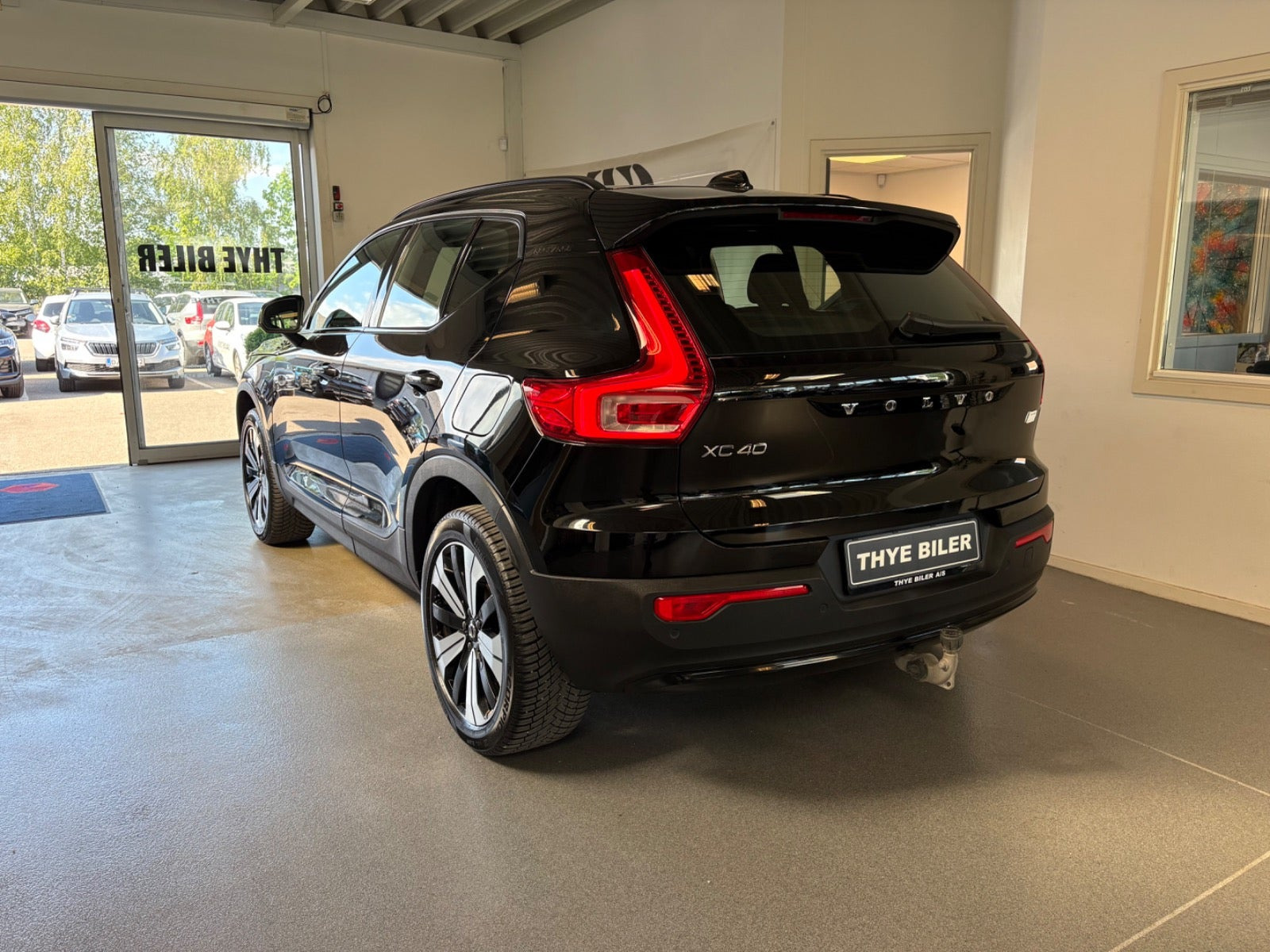 Sort Volvo XC40 fra 2023