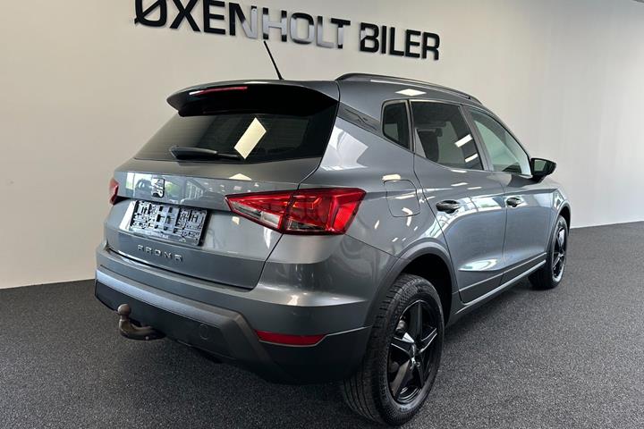 Grå Seat Arona fra 2018