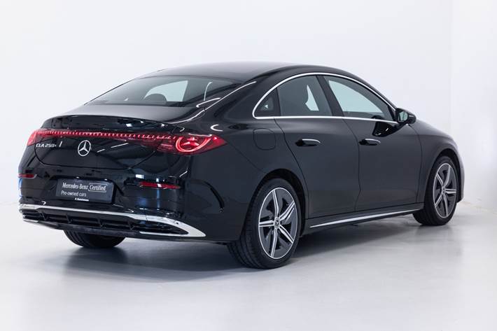 Sort Mercedes CLA250+ fra 2025