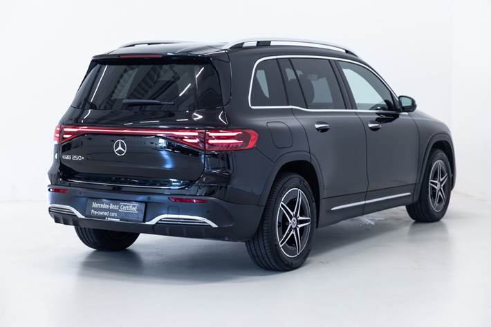 Sort Mercedes EQB250+ fra 2026