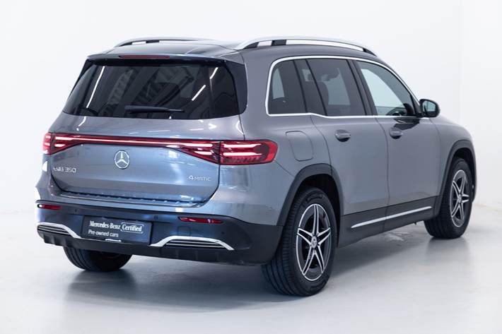 Grå Mercedes EQB350 fra 2025