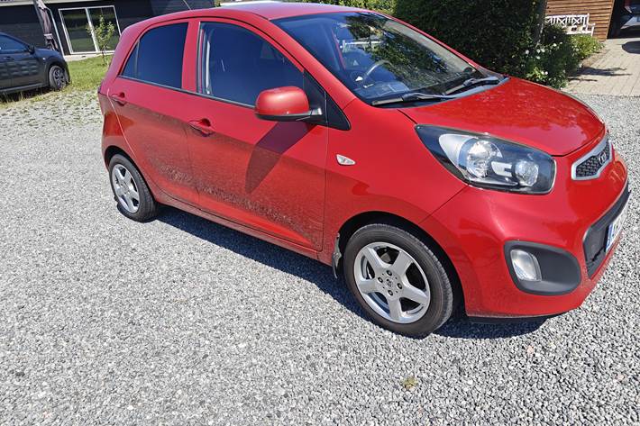 Rød Kia Picanto fra 2013